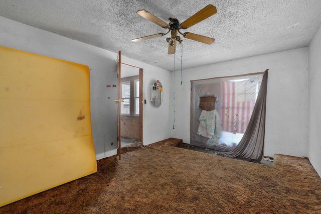 16658 South Highway K, Aurora, MO 65605