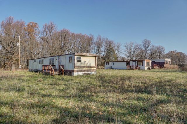 16658 South Highway K, Aurora, MO 65605
