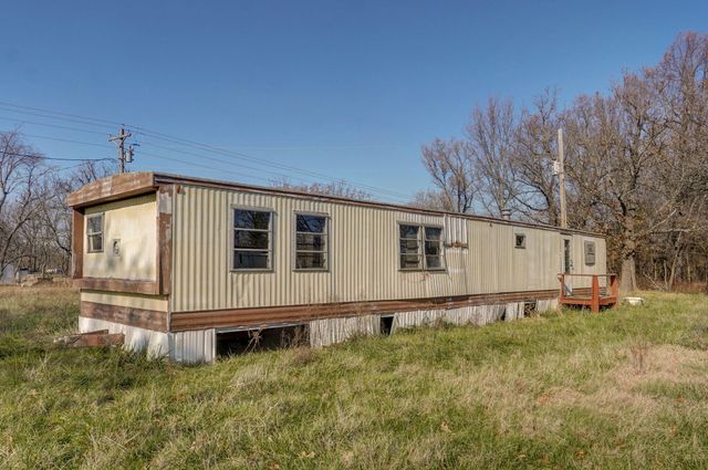 16658 South Highway K, Aurora, MO 65605