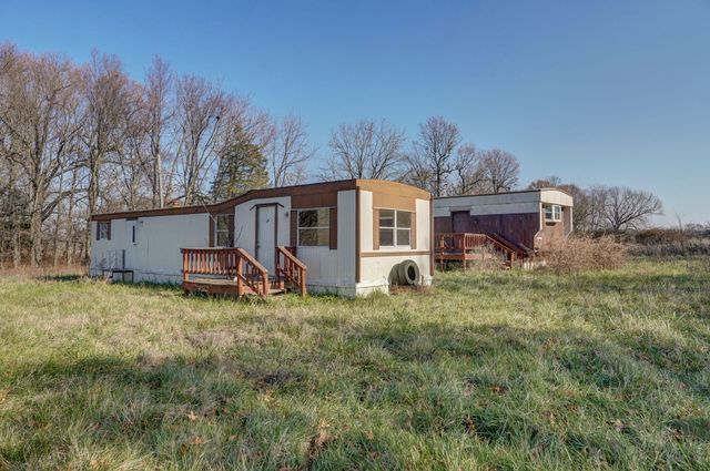 16658 South Highway K, Aurora, MO 65605