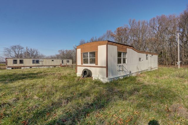16658 South Highway K, Aurora, MO 65605