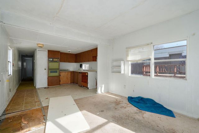 16658 South Highway K, Aurora, MO 65605