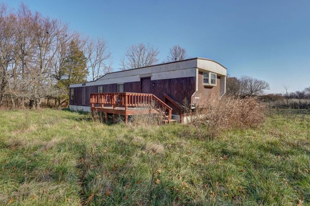 16658 South Highway K, Aurora, MO 65605