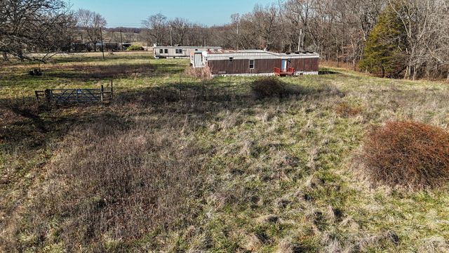 16658 South Highway K, Aurora, MO 65605