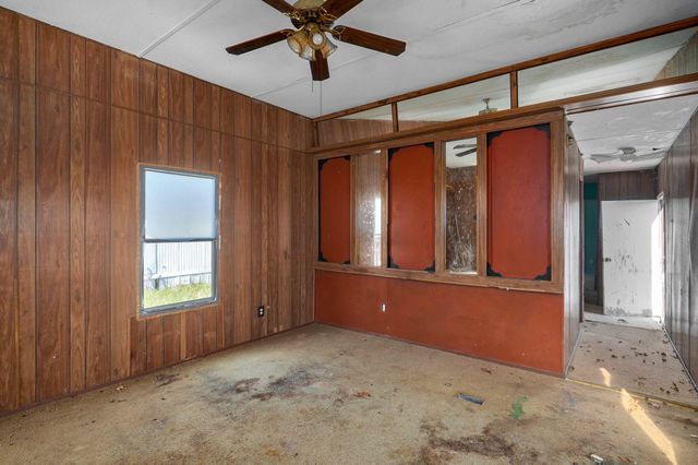 16658 South Highway K, Aurora, MO 65605