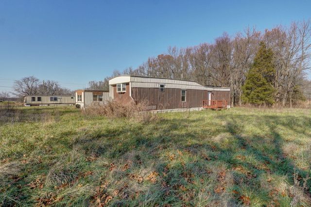 16658 South Highway K, Aurora, MO 65605
