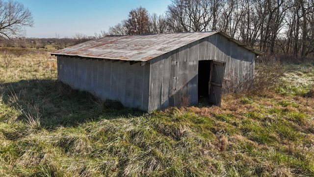 16658 South Highway K, Aurora, MO 65605