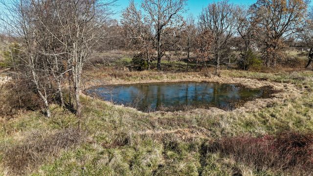 16658 South Highway K, Aurora, MO 65605