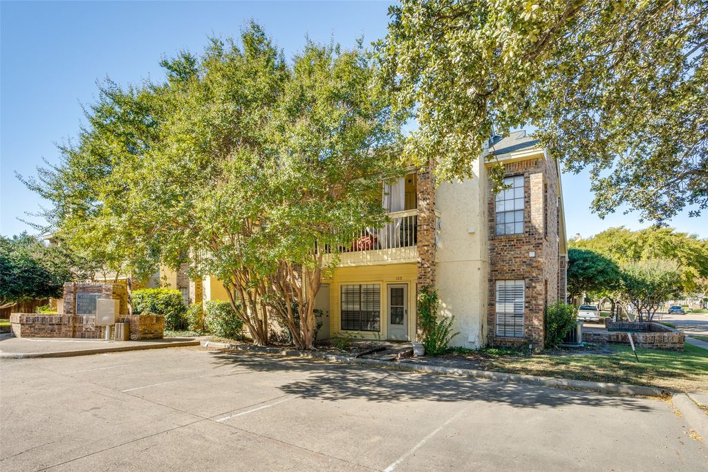 3100 Devonshire Drive 112, Plano, TX 75075