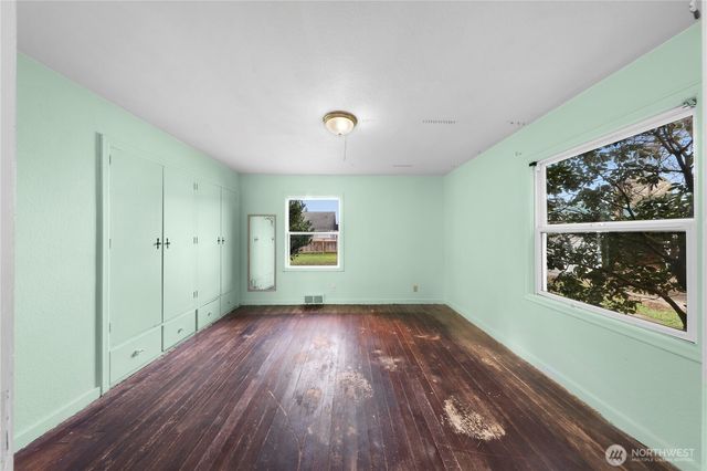 209 Nooksack Avenue, Nooksack, WA 98276