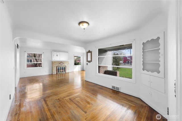 209 Nooksack Avenue, Nooksack, WA 98276