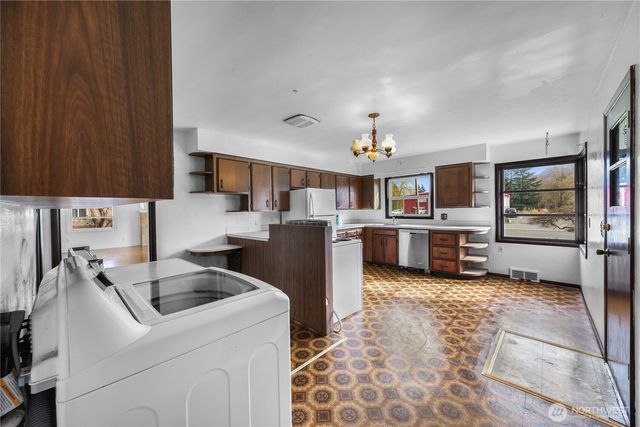 209 Nooksack Avenue, Nooksack, WA 98276