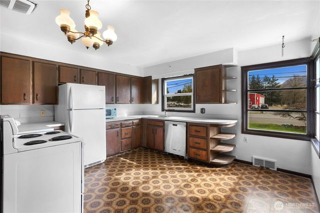 209 Nooksack Avenue, Nooksack, WA 98276