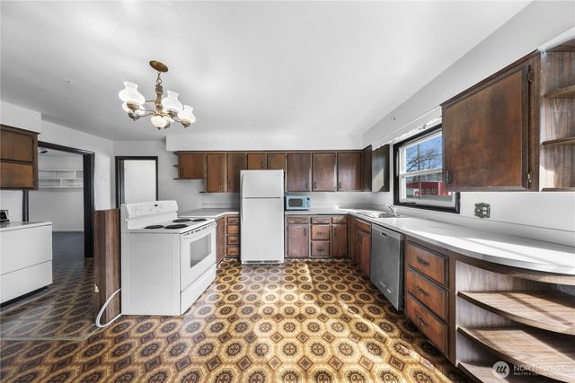 209 Nooksack Avenue, Nooksack, WA 98276