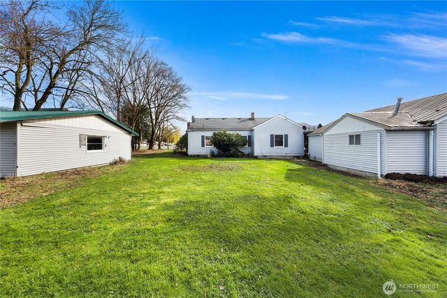 209 Nooksack Avenue, Nooksack, WA 98276