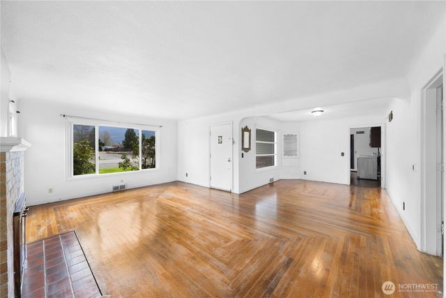 209 Nooksack Avenue, Nooksack, WA 98276