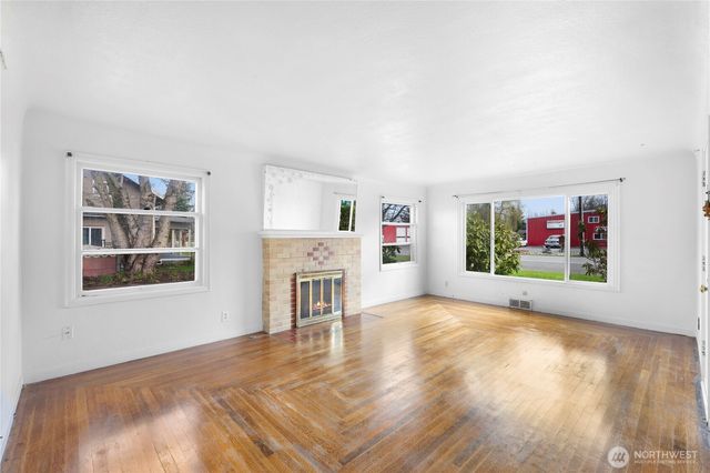 209 Nooksack Avenue, Nooksack, WA 98276