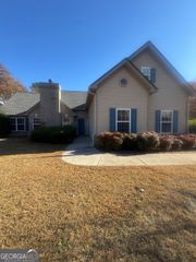 180 Laurel Oaks Lane, Jefferson, GA 30549