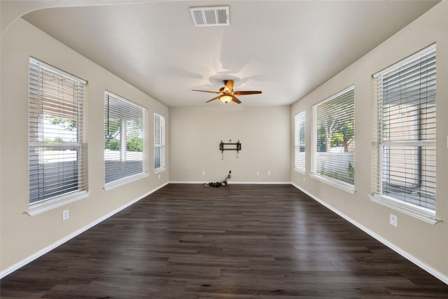 1833 Forsythe Drive, Savannah, TX 76227