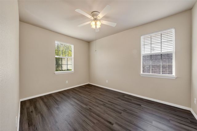 1833 Forsythe Drive, Savannah, TX 76227
