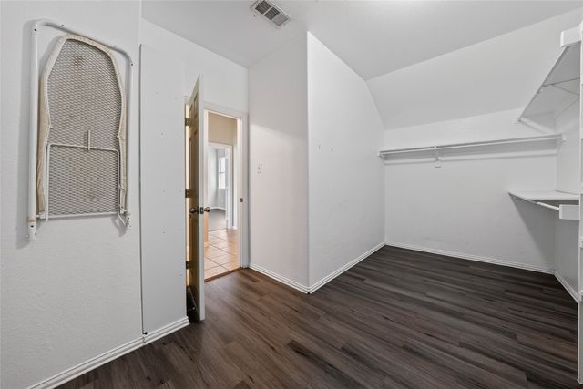 1833 Forsythe Drive, Savannah, TX 76227