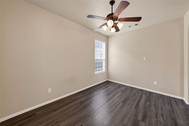 1833 Forsythe Drive, Savannah, TX 76227