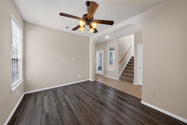 1833 Forsythe Drive, Savannah, TX 76227