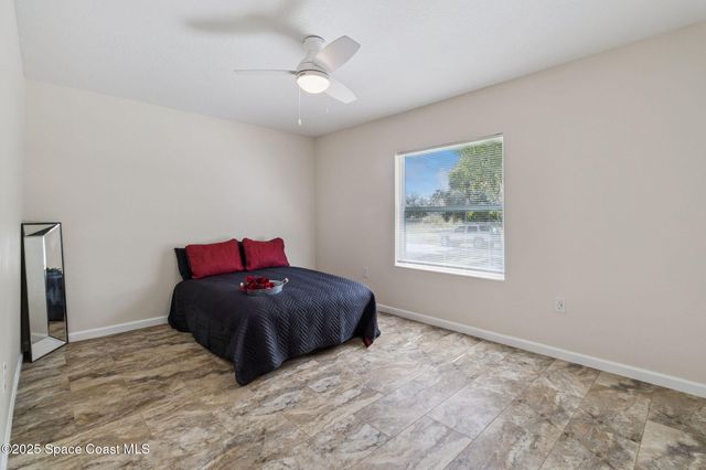 919 Quail Street SE, Palm Bay, FL 32909
