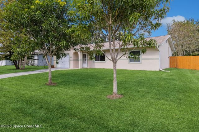 919 Quail Street SE, Palm Bay, FL 32909