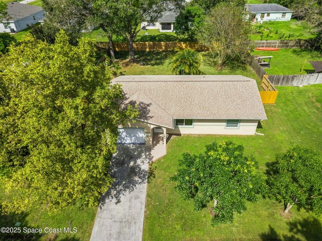 919 Quail Street SE, Palm Bay, FL 32909