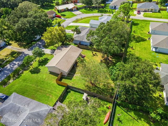 919 Quail Street SE, Palm Bay, FL 32909