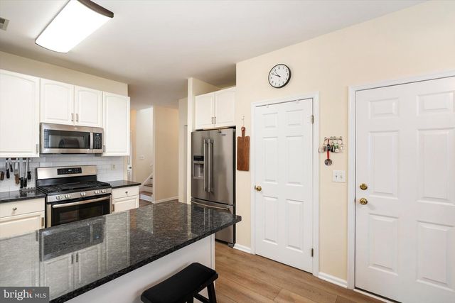 15 DUNSTON LN, Robbinsville, NJ 08691