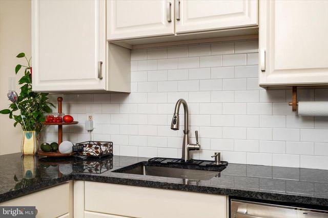 15 DUNSTON LN, Robbinsville, NJ 08691
