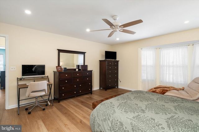 15 DUNSTON LN, Robbinsville, NJ 08691