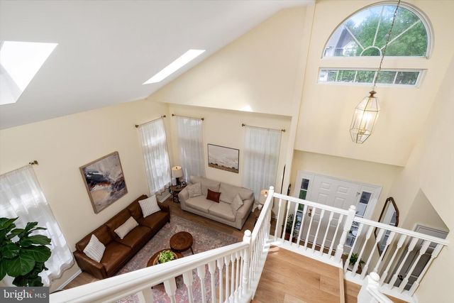 15 DUNSTON LN, Robbinsville, NJ 08691