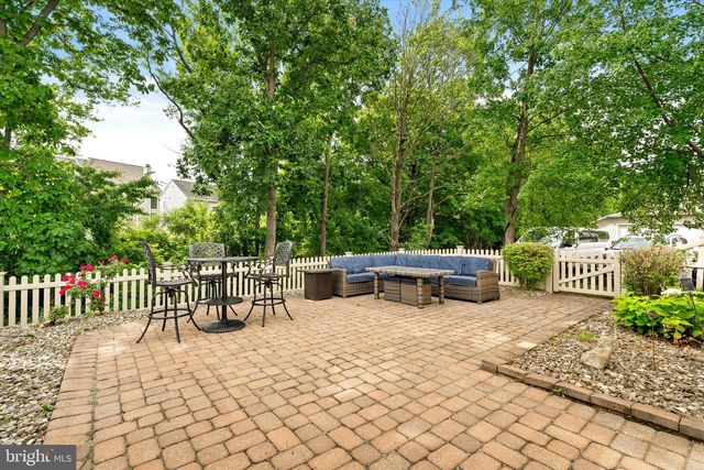 15 DUNSTON LN, Robbinsville, NJ 08691