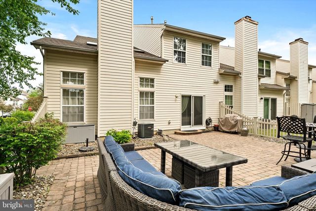 15 DUNSTON LN, Robbinsville, NJ 08691
