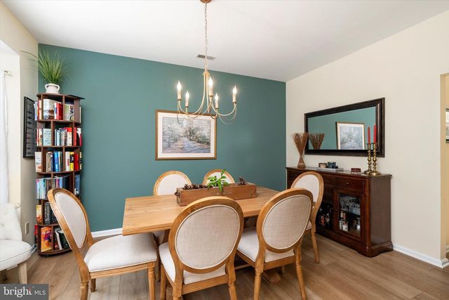 15 DUNSTON LN, Robbinsville, NJ 08691