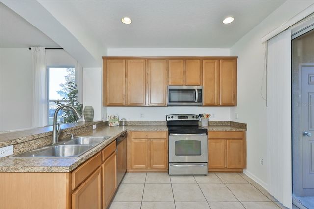 8830 RED BEECHWOOD COURT, Riverview, FL 33578