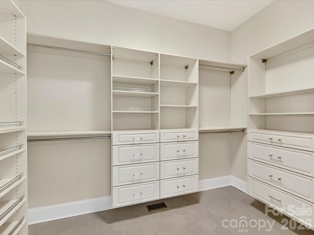 10030 TRIPLE OAK Road, Charlotte, NC 28277