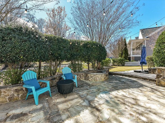 10030 TRIPLE OAK Road, Charlotte, NC 28277