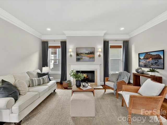 10030 TRIPLE OAK Road, Charlotte, NC 28277