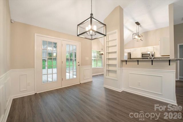14136 Walkers Crossing Drive, Charlotte, NC 28273