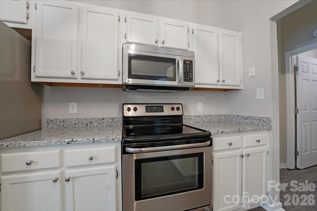 14136 Walkers Crossing Drive, Charlotte, NC 28273