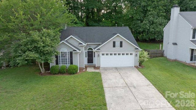 14136 Walkers Crossing Drive, Charlotte, NC 28273
