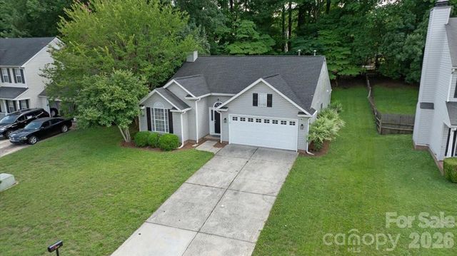 14136 Walkers Crossing Drive, Charlotte, NC 28273