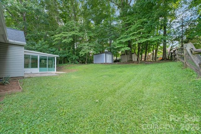 14136 Walkers Crossing Drive, Charlotte, NC 28273