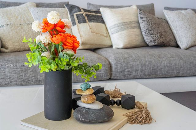 2301 Collins Ave 408, Miami Beach, FL 33139