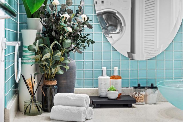 2301 Collins Ave 408, Miami Beach, FL 33139