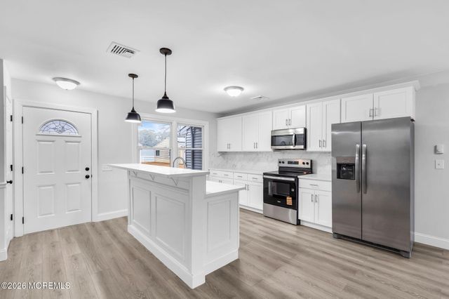 29 Keene Street 70, Whiting, NJ 08759